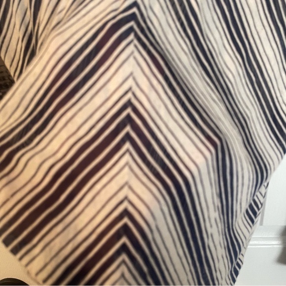 Nordstrom Missa Long Sleeve V-neck Lightweight Top Blue Ivory Diagonal Stripes L - Picture 5 of 6